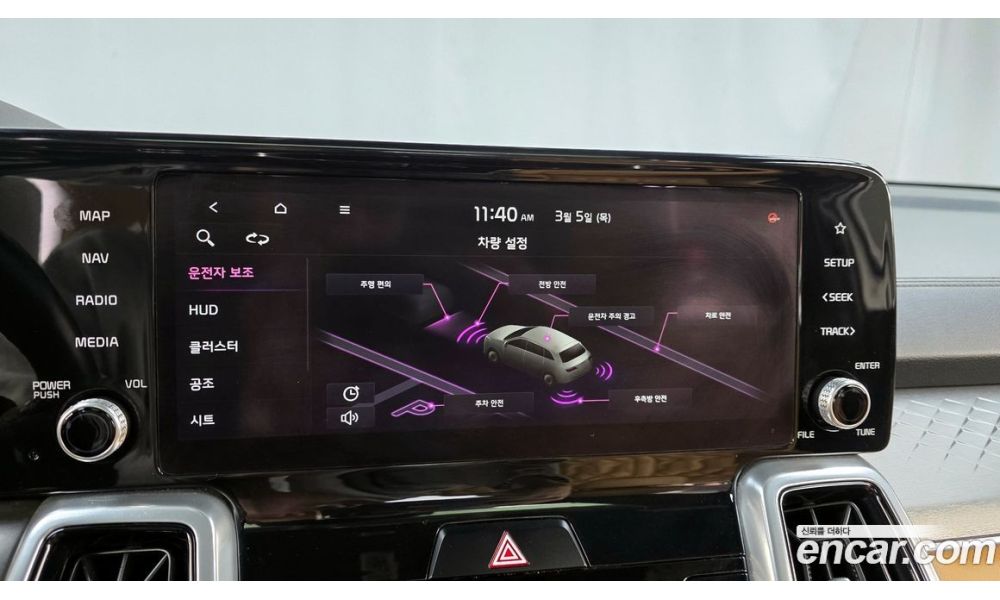 438841