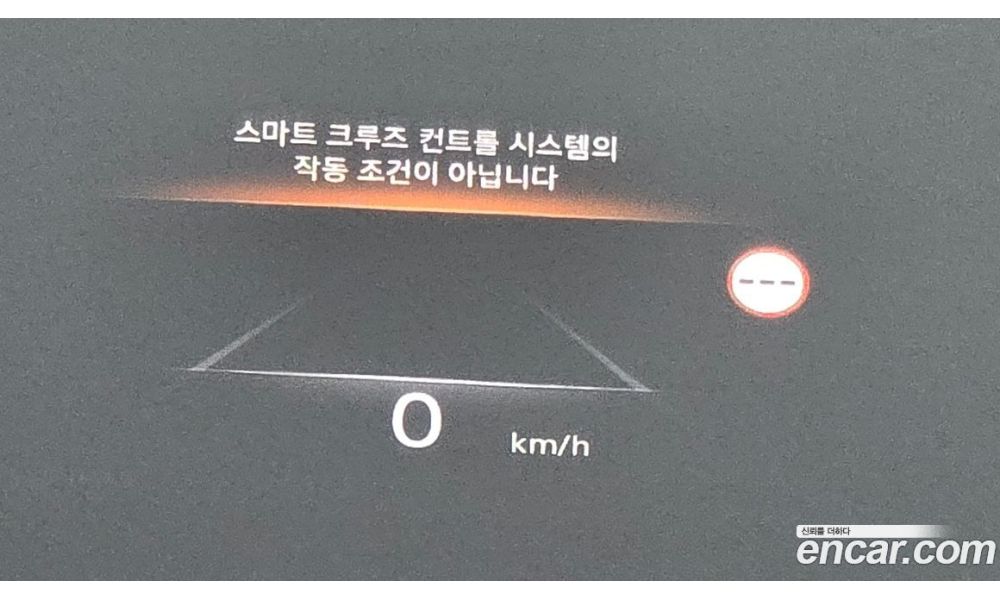 884886
