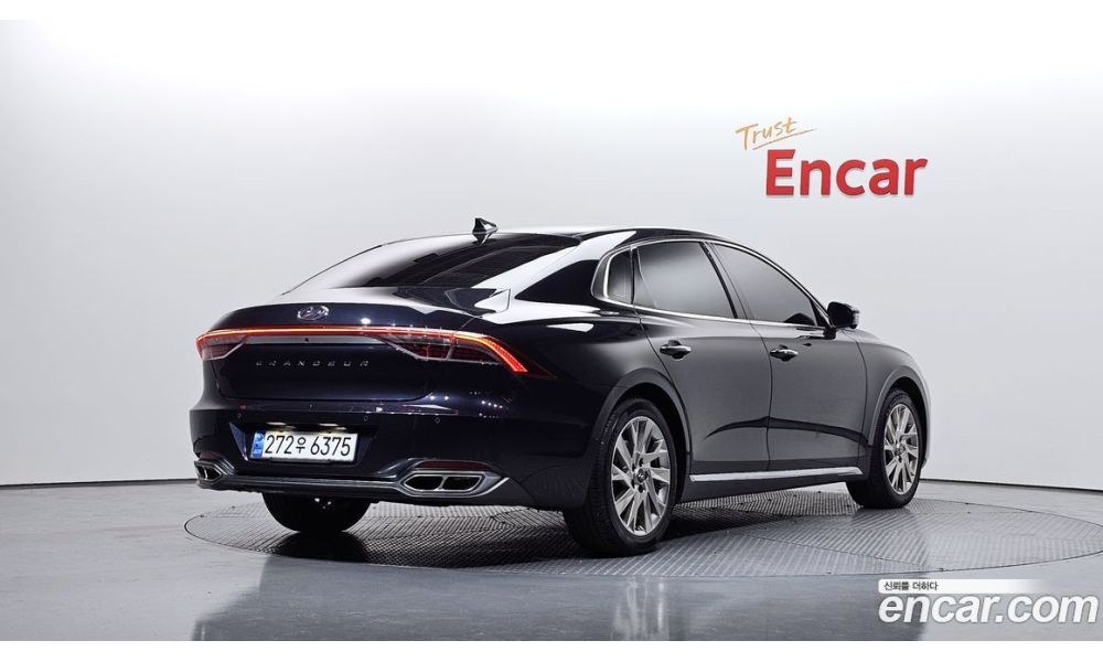900729