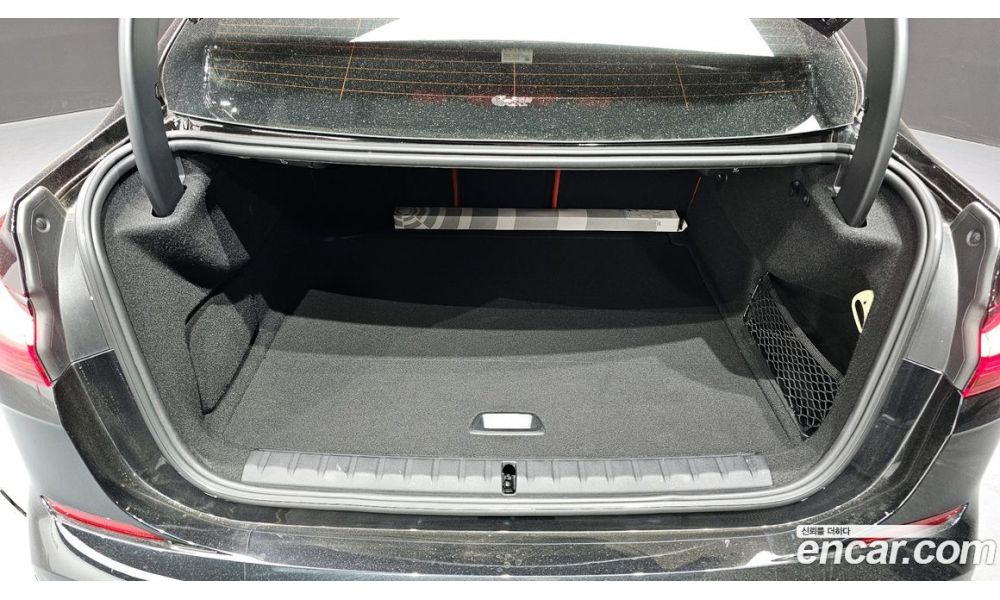 32070