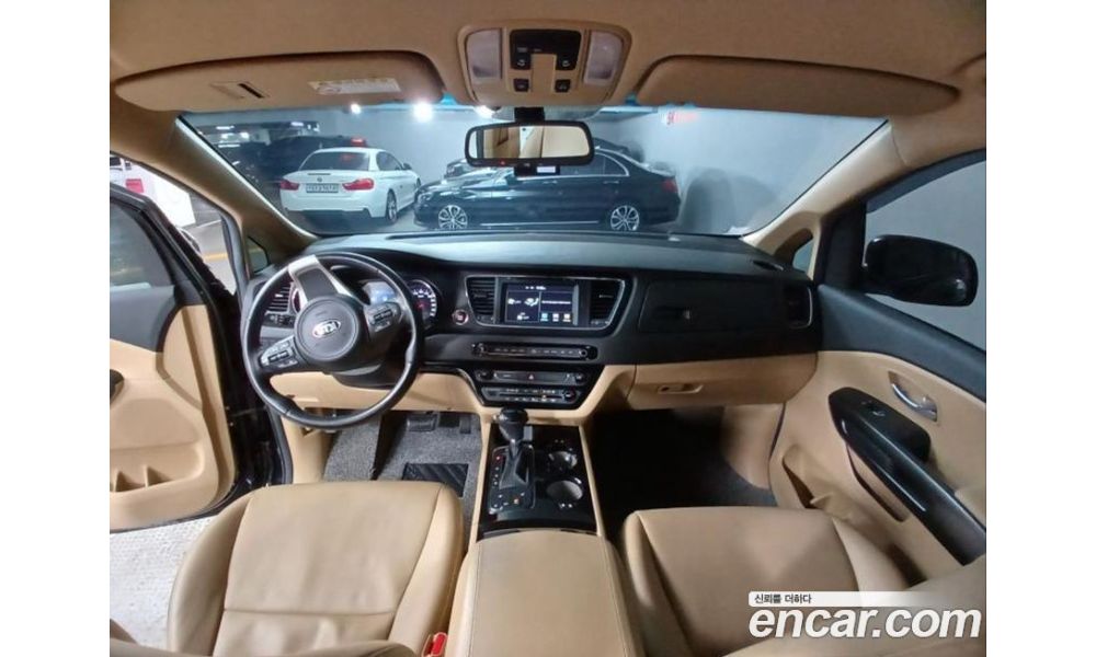 889206
