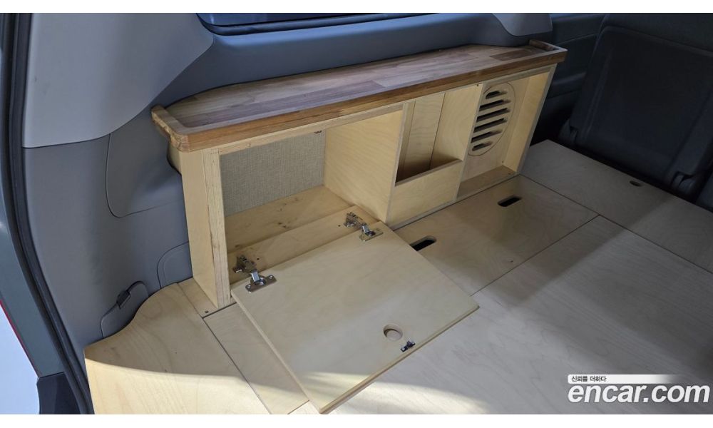 600967
