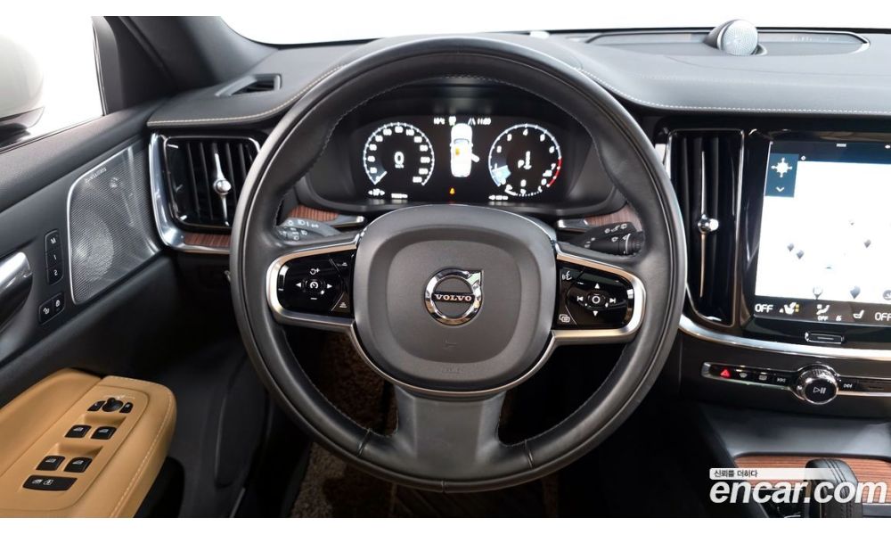 7883