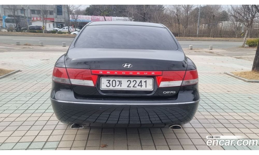 647308