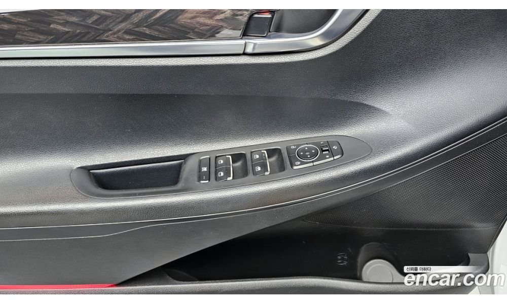 244743