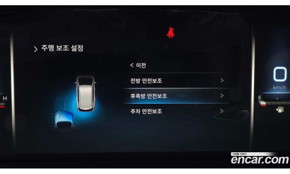 401858