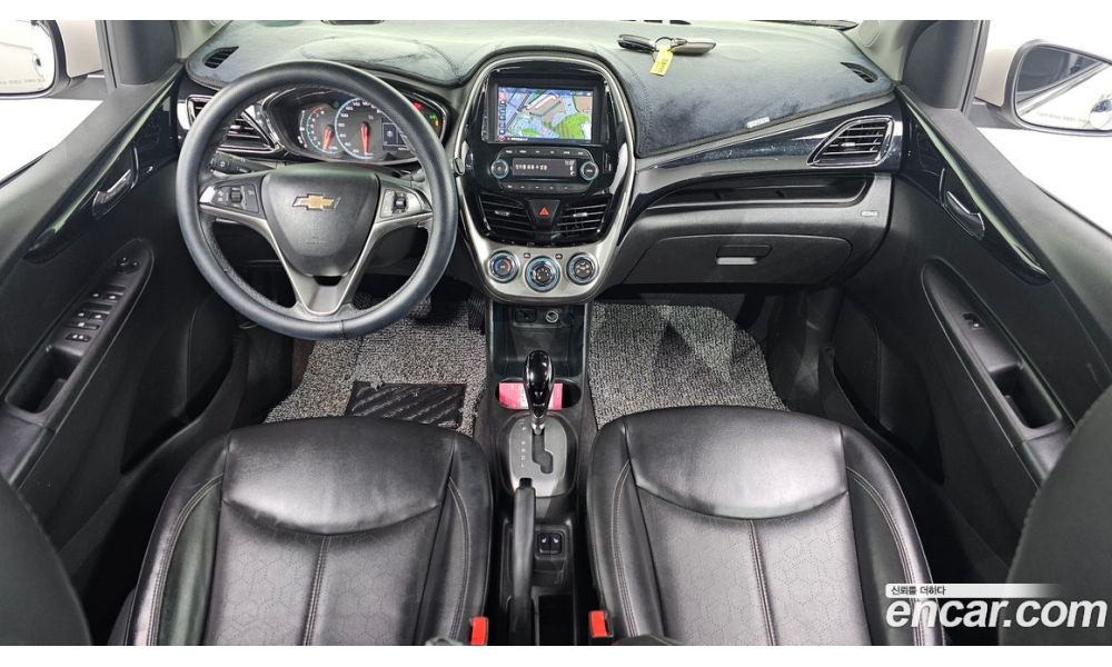 647783