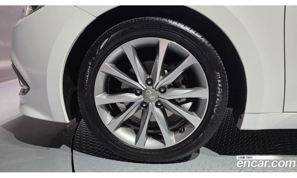 703231