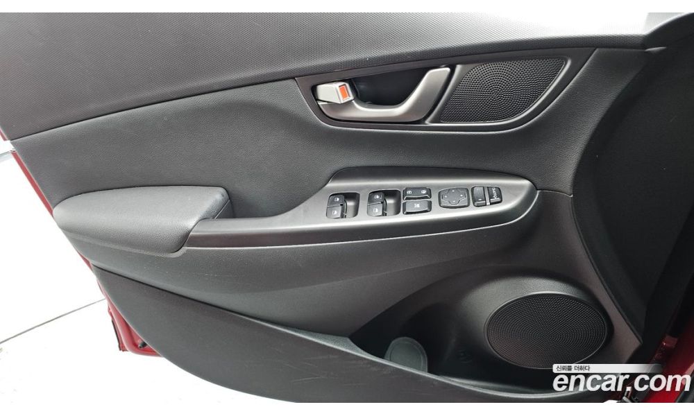 570884