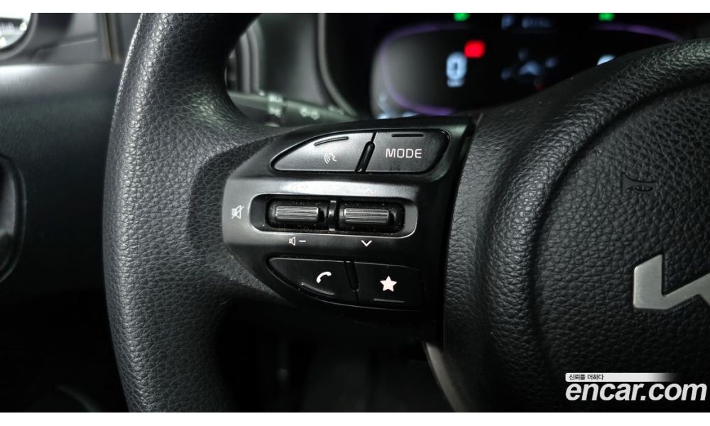 39748