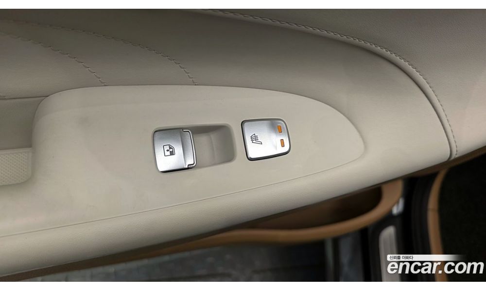885863
