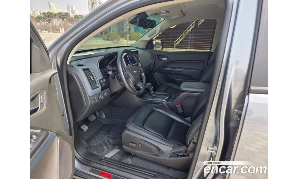848925