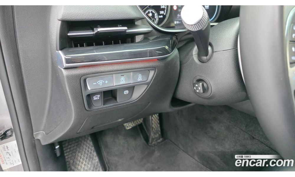 690218