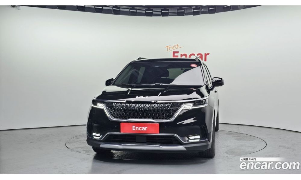 560477