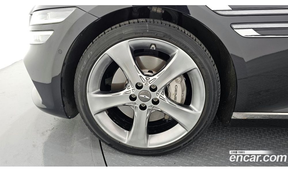 388929