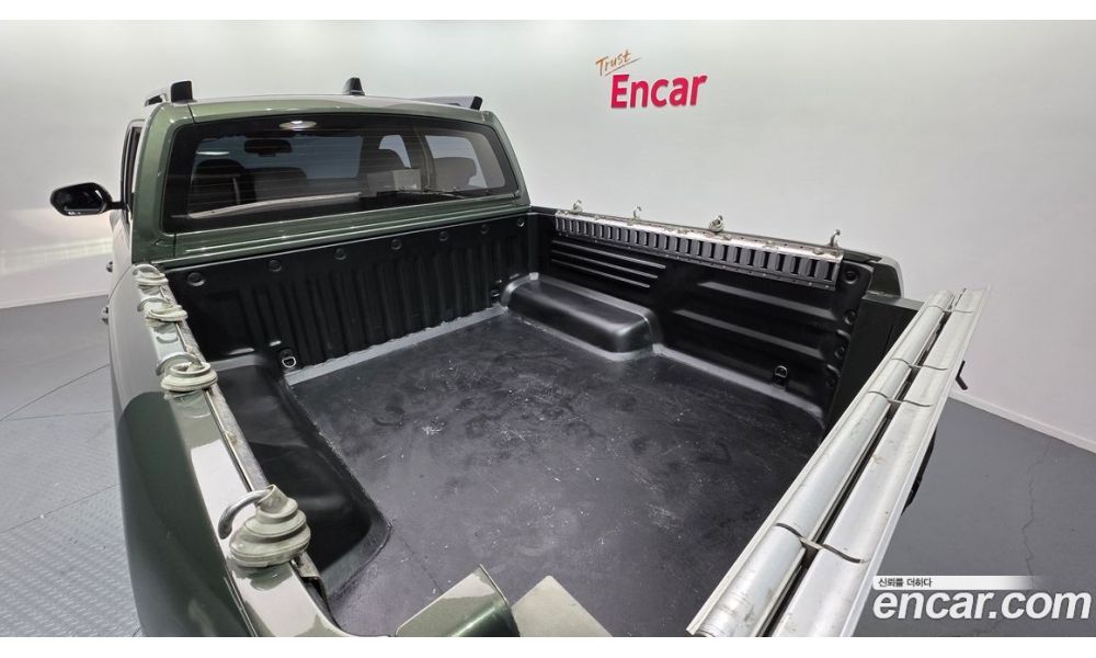 330226