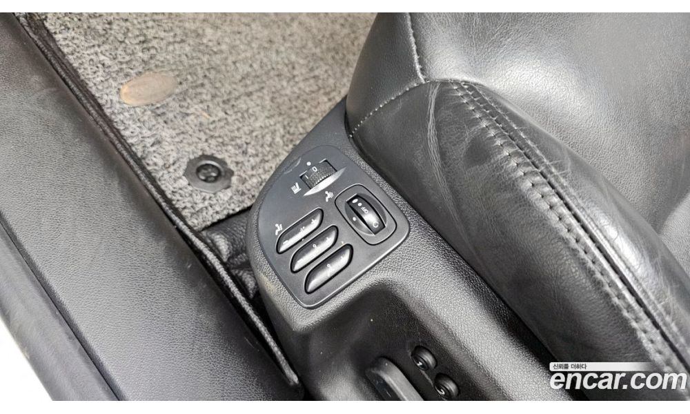 84883