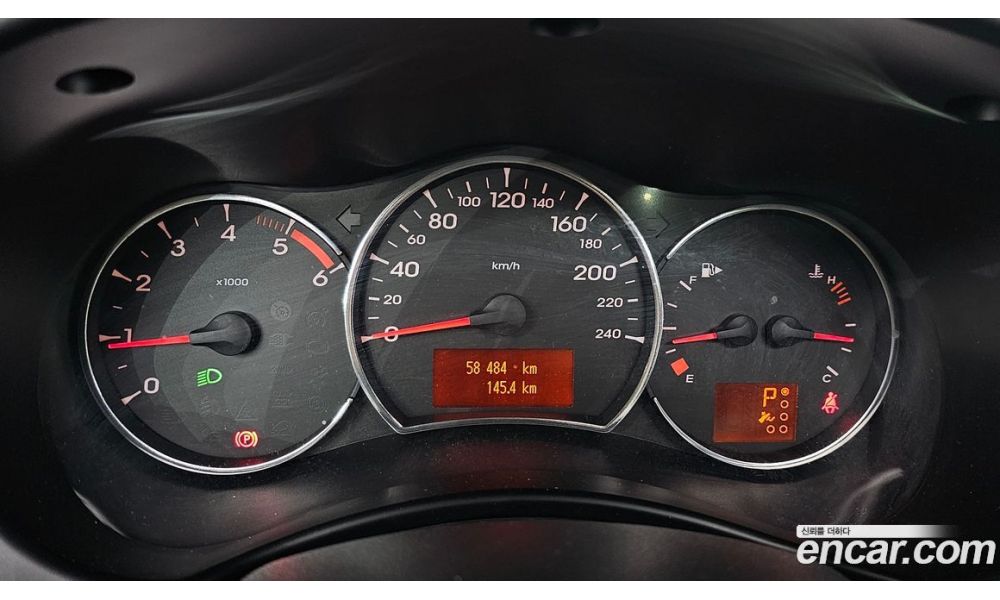 447805