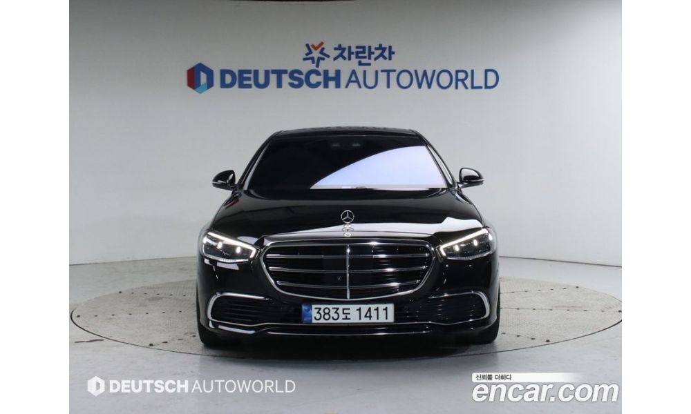 368449