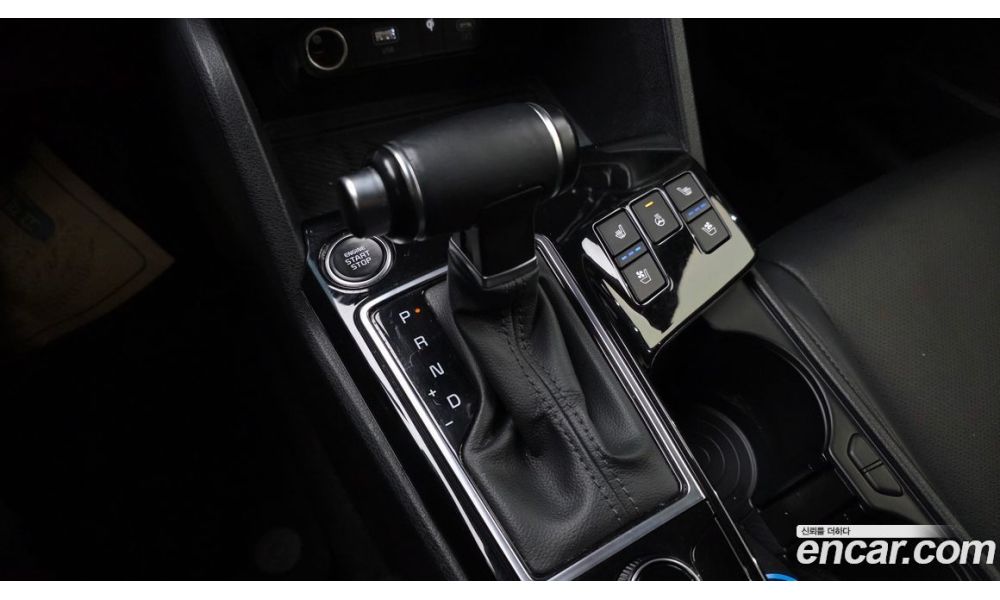 833047