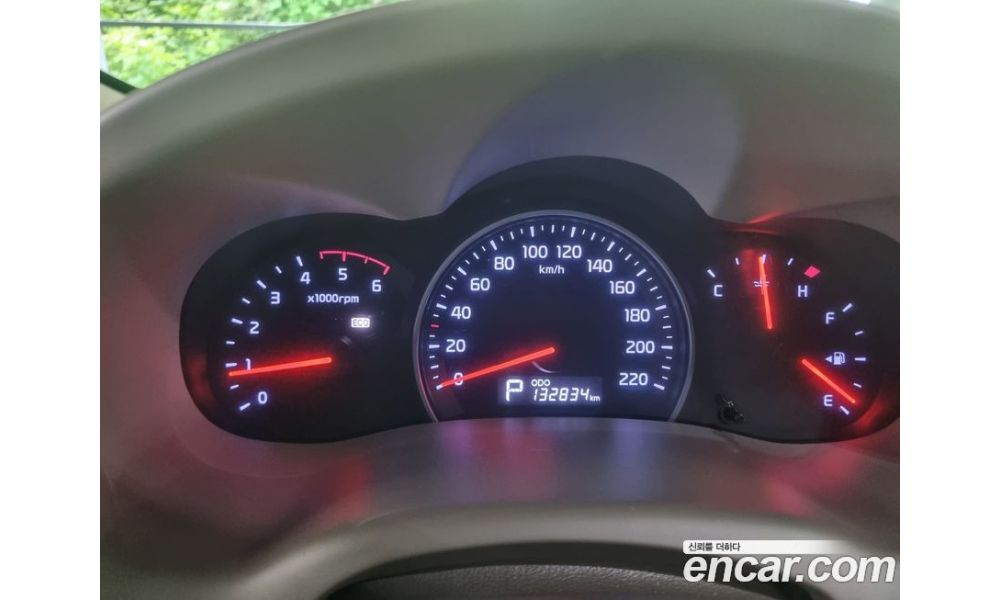 687859