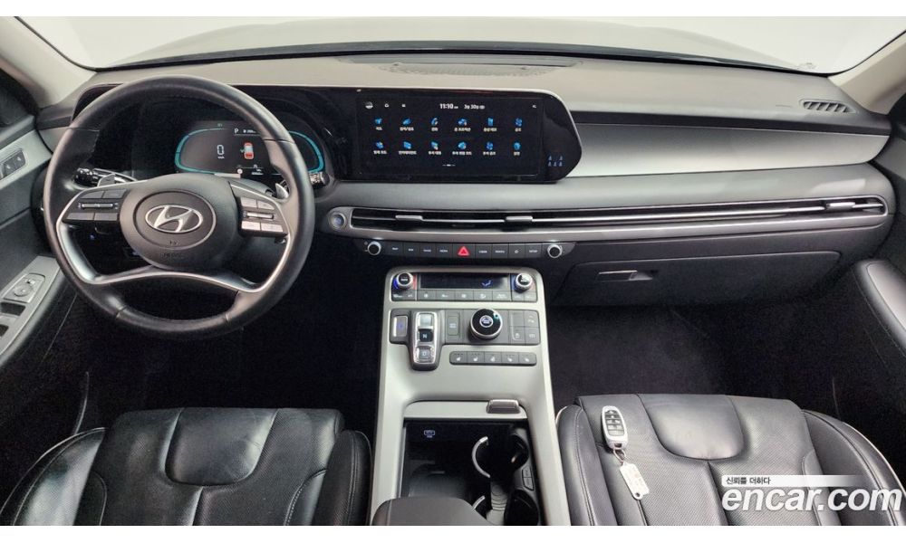 692905