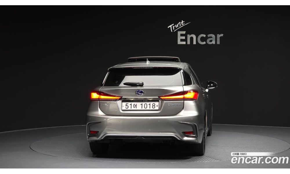 631992