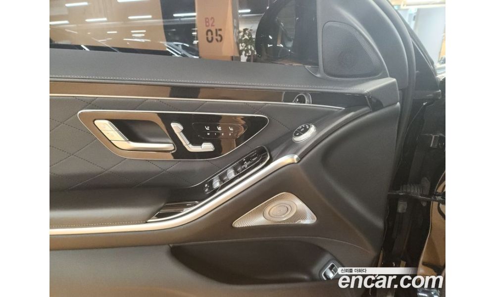 576528
