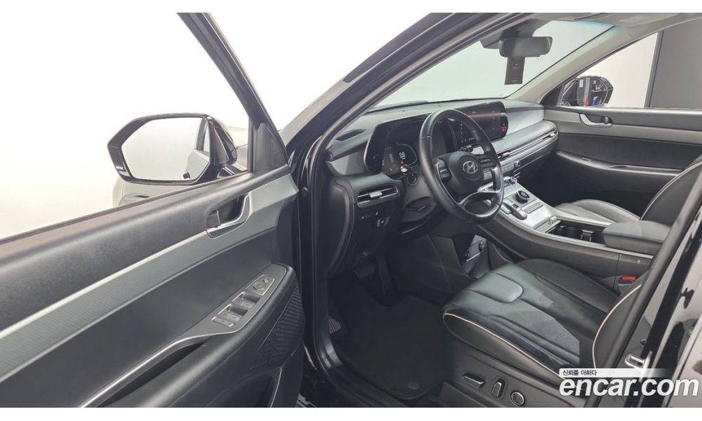 46772