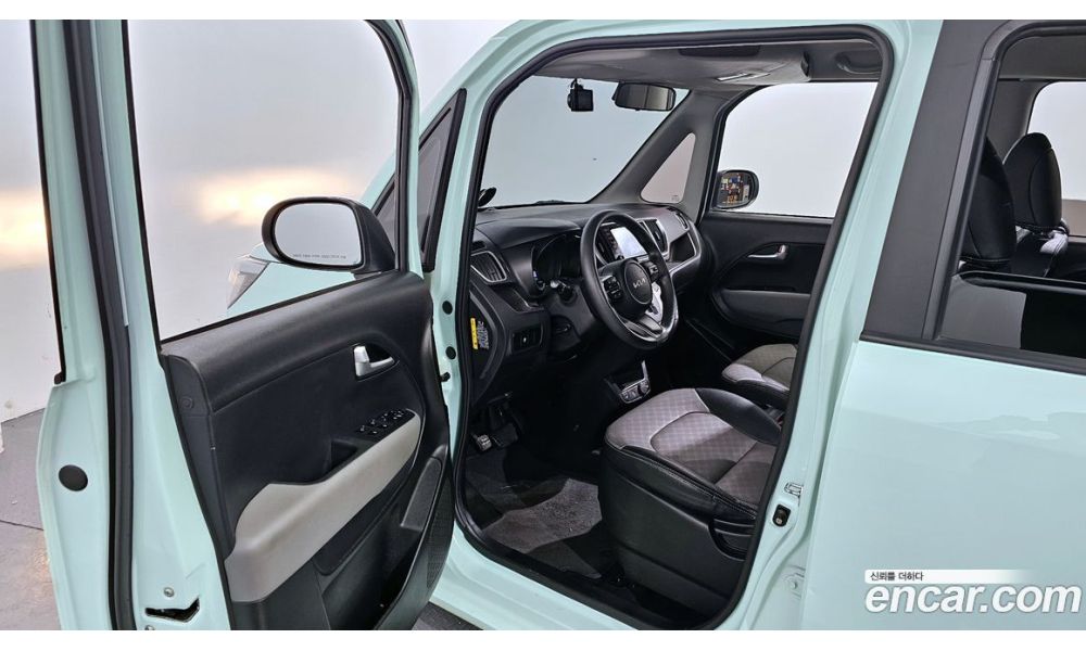 758011
