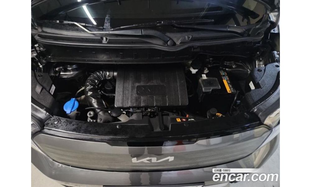 325001