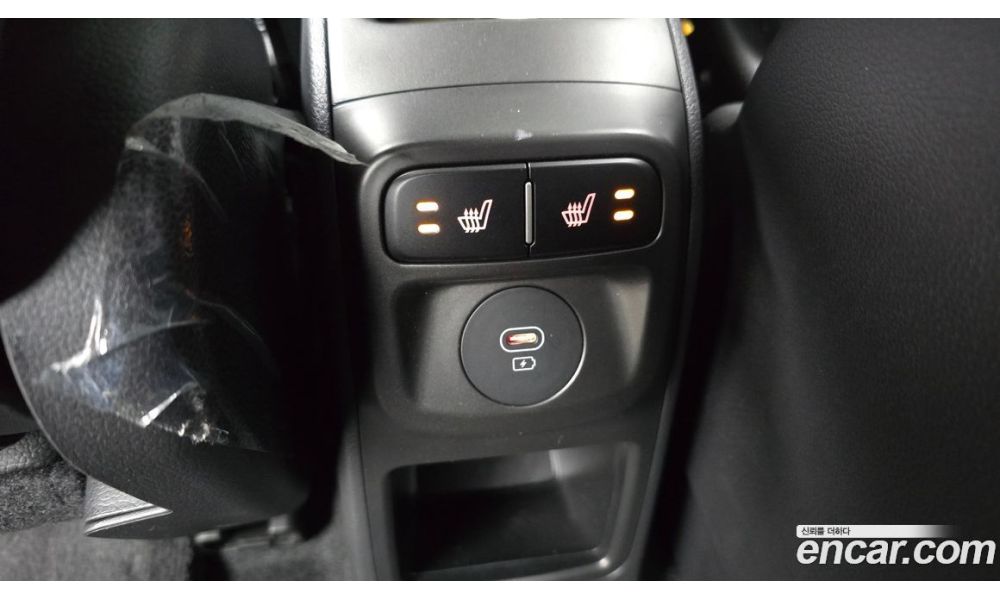 596962