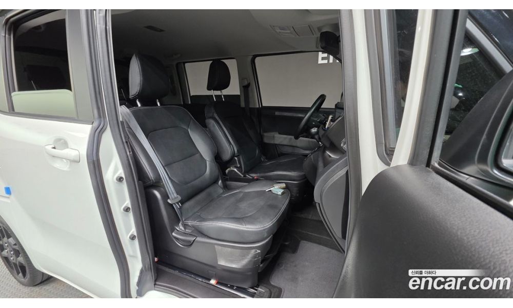 181751