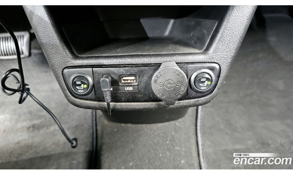 299592