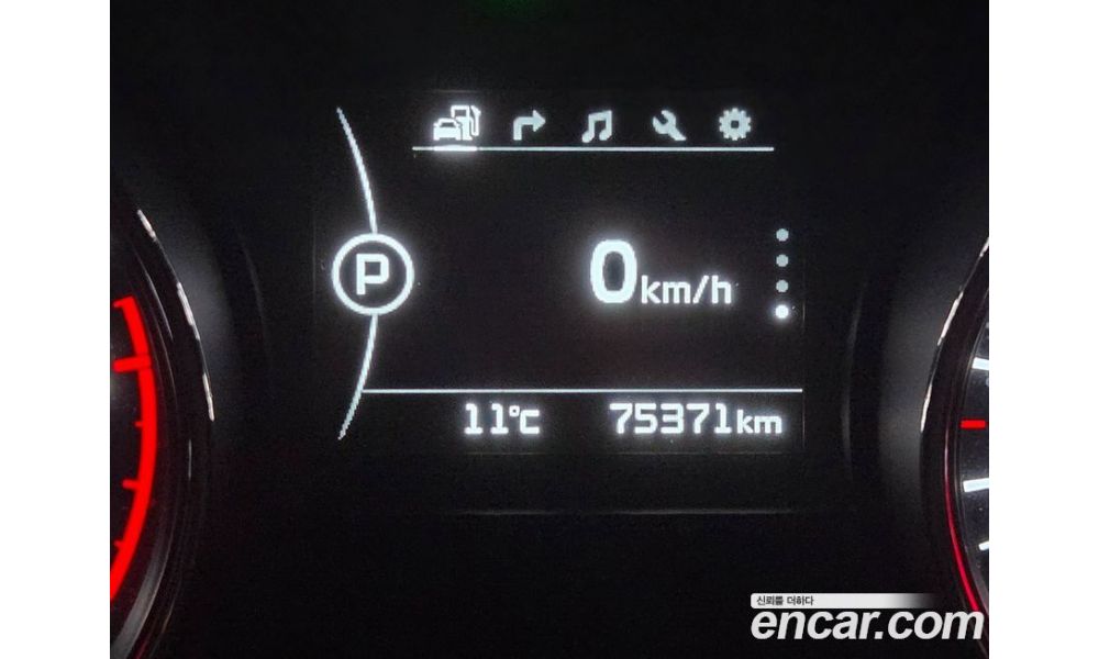 121236