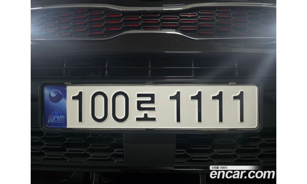 889068