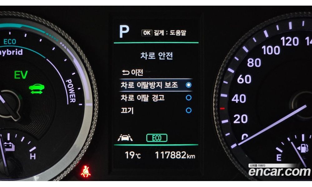 703891