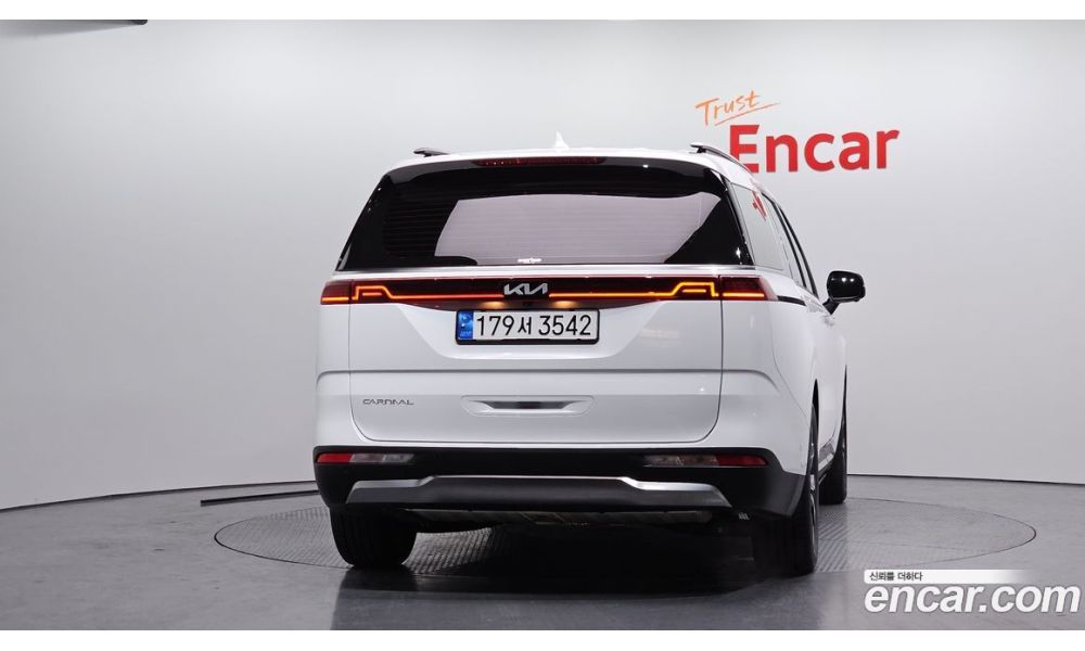 172599