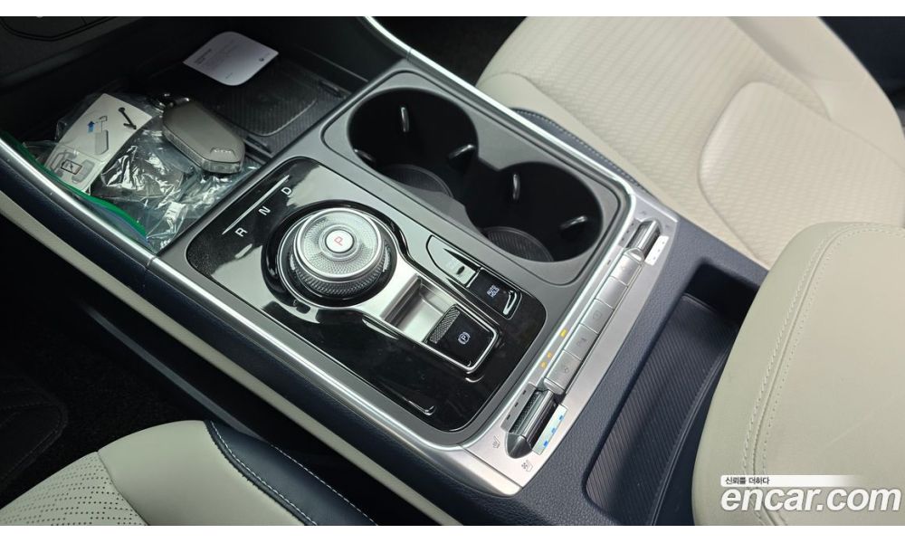 872185