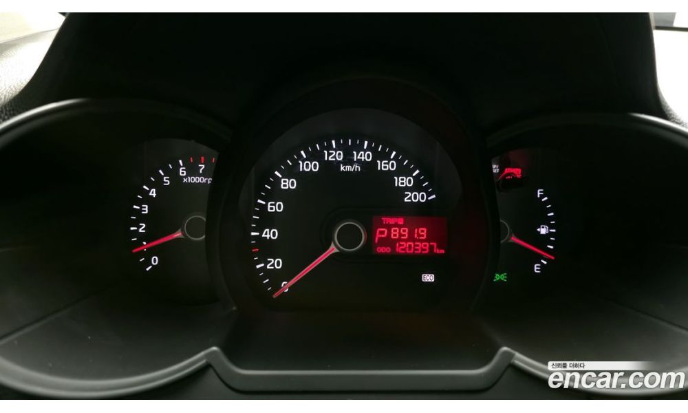 573851