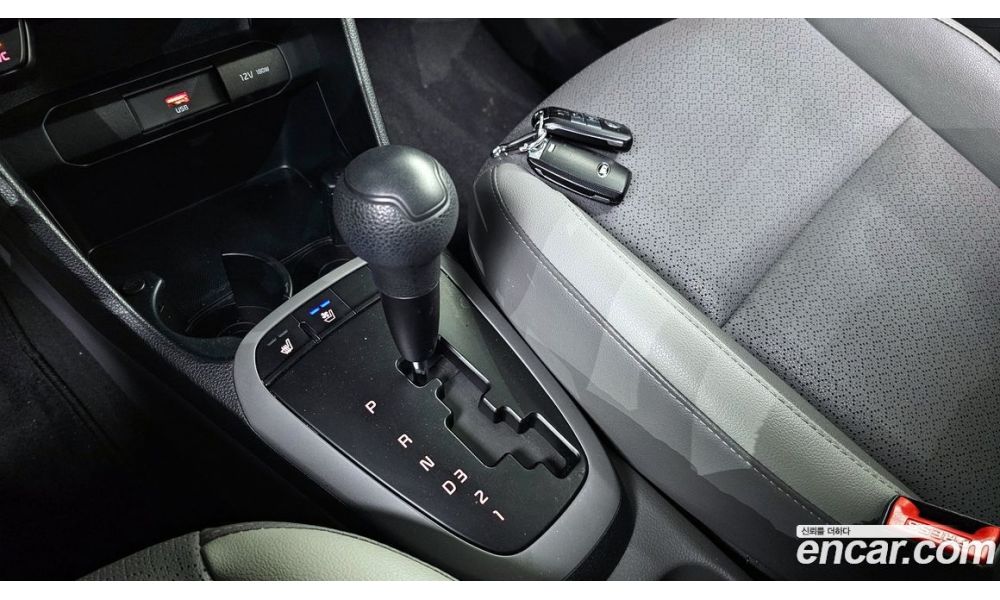 784745