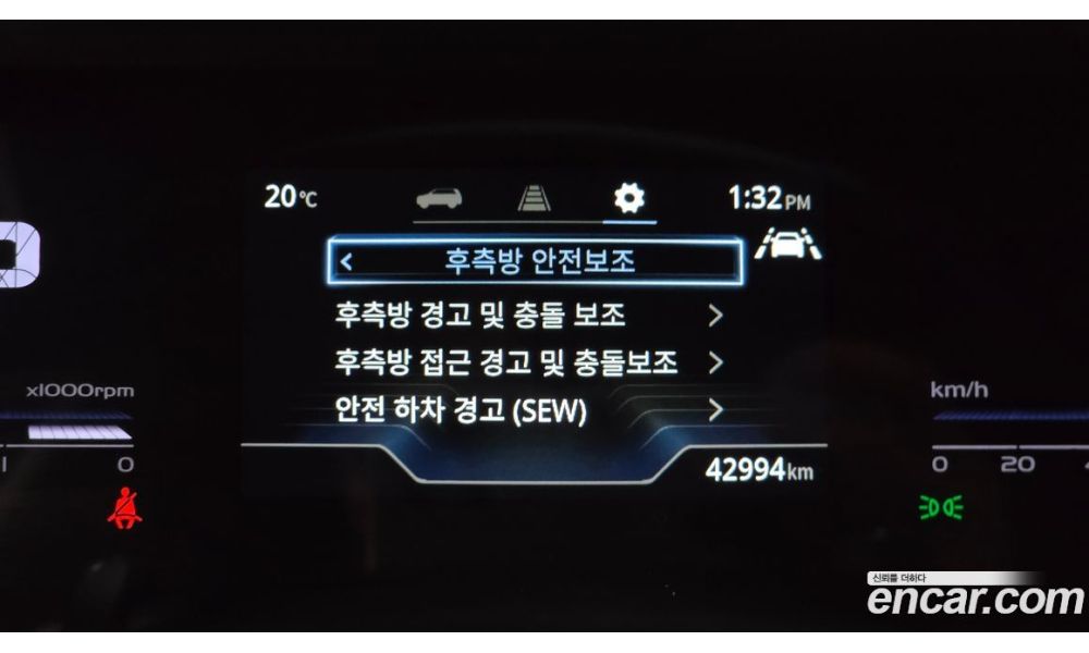 963961