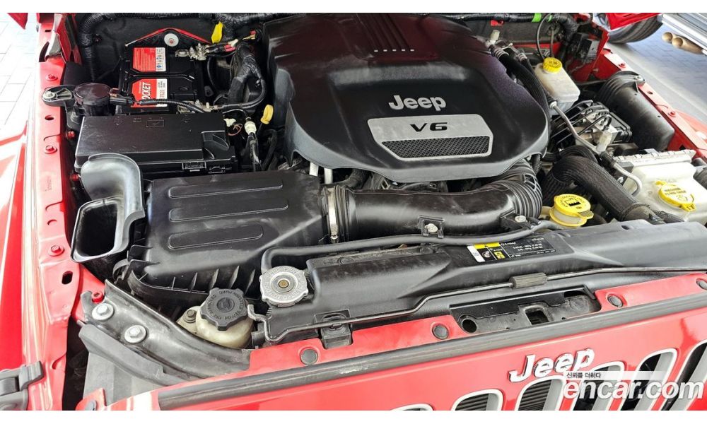 701897