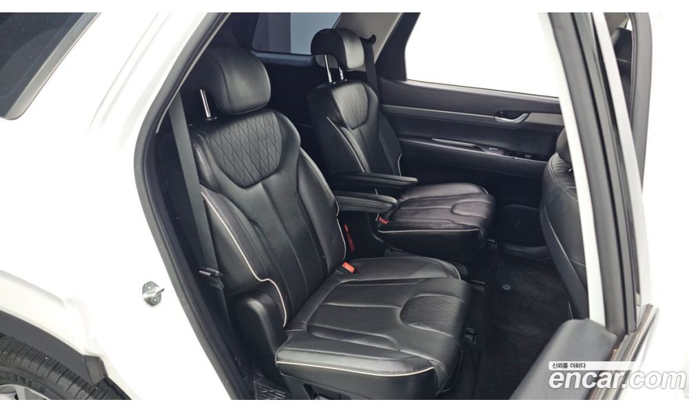 728932