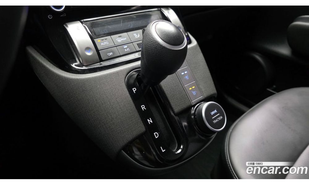 977705