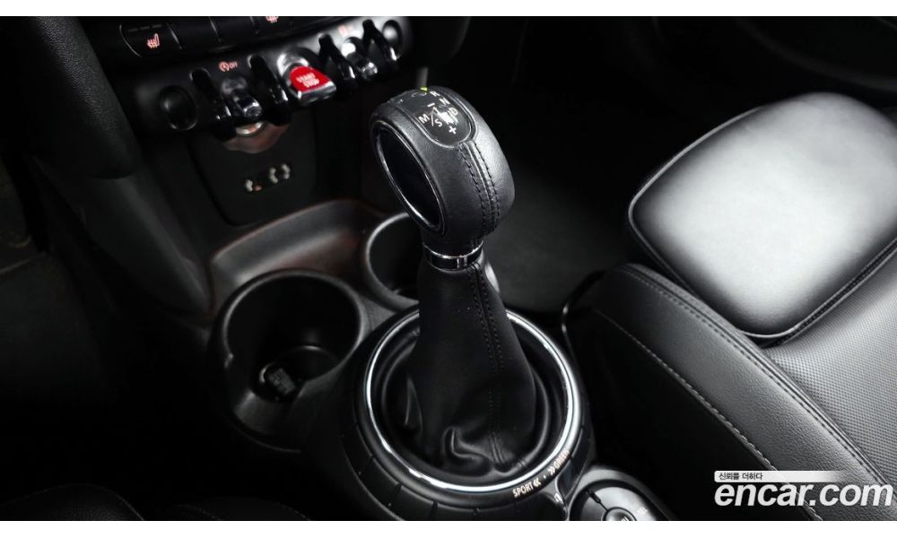 385779