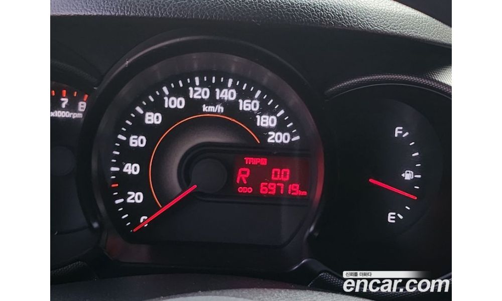 437049