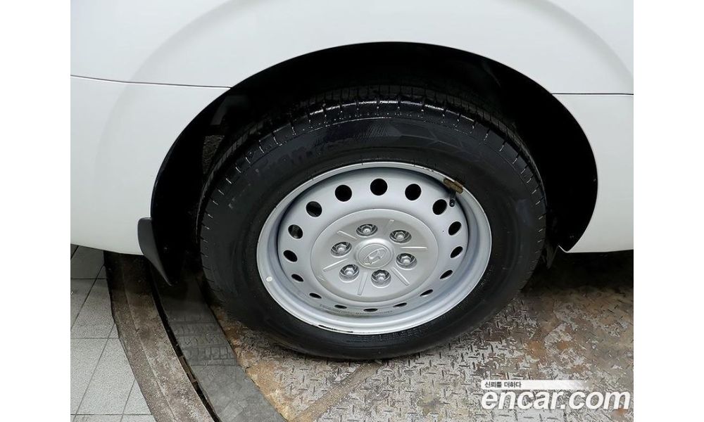 874768