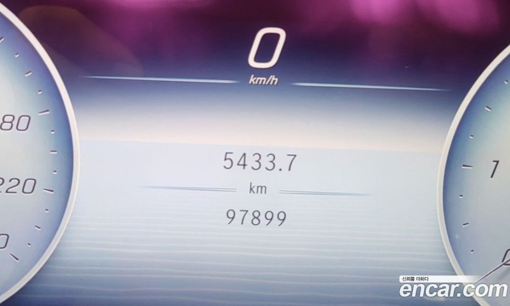 585816