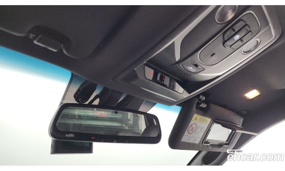 569127